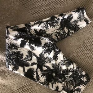 Palm leaf leggings